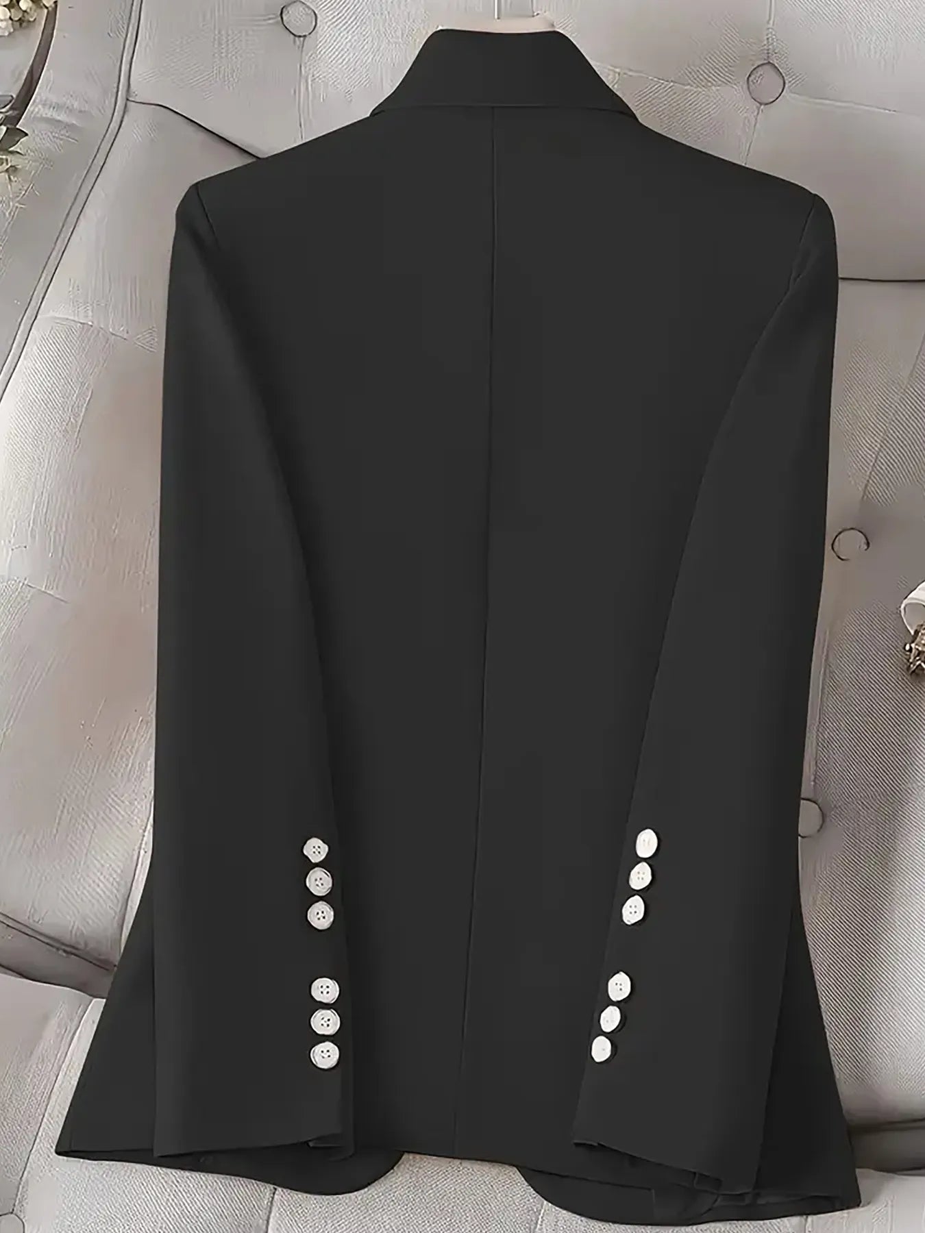 Front view of Single-Button Long Sleeve Blazer