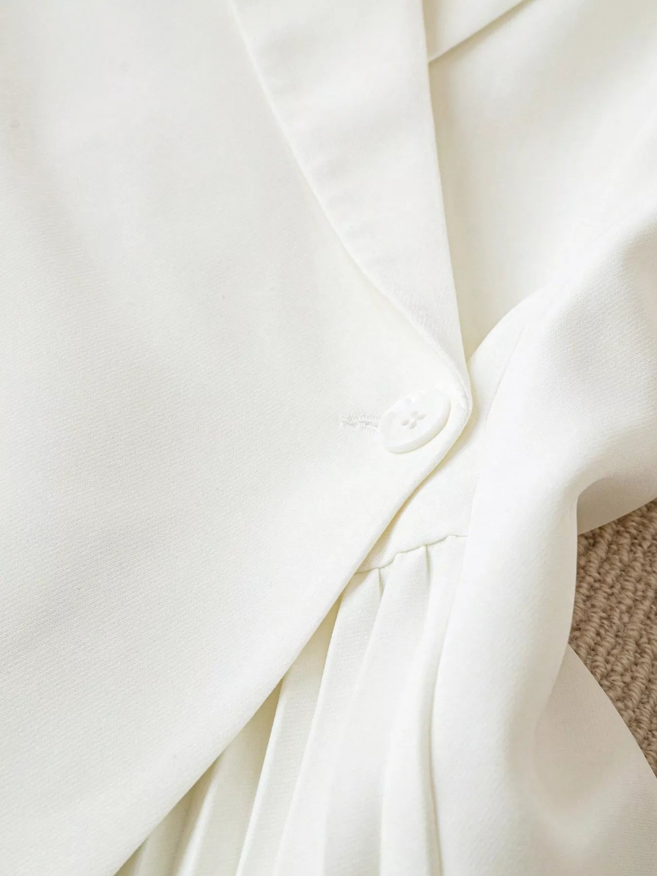 Elegant One Button Pleated Hem Blazer