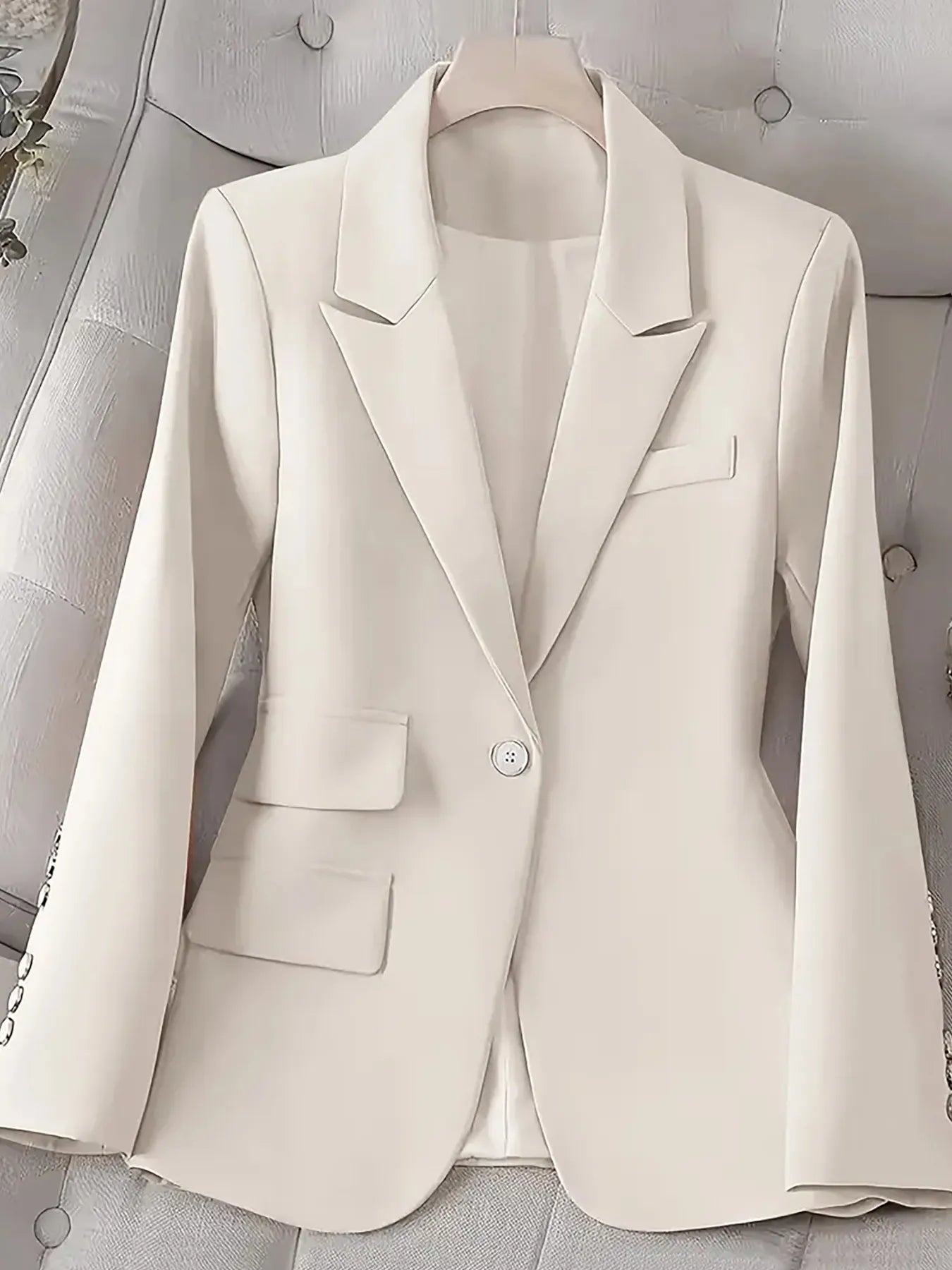 Front view of Single-Button Long Sleeve Blazer